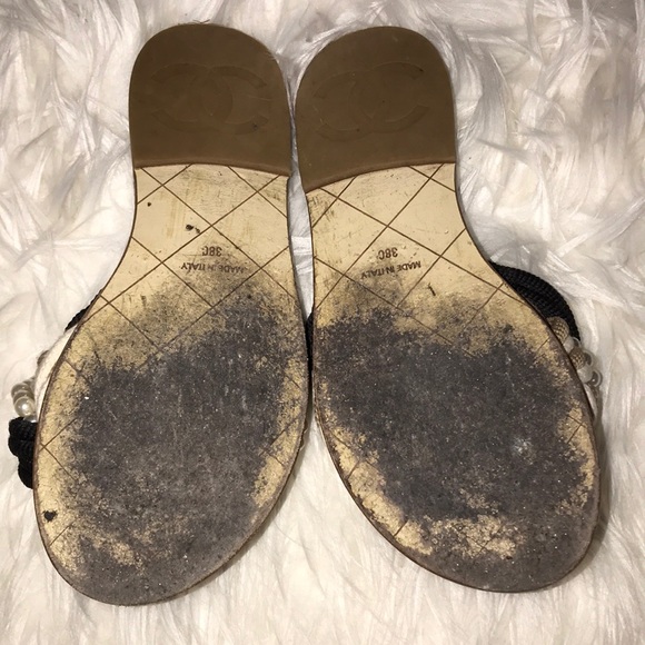 Chanel Cuba Pearl Slides/Sandals Sz 38 - Picture 4 of 8